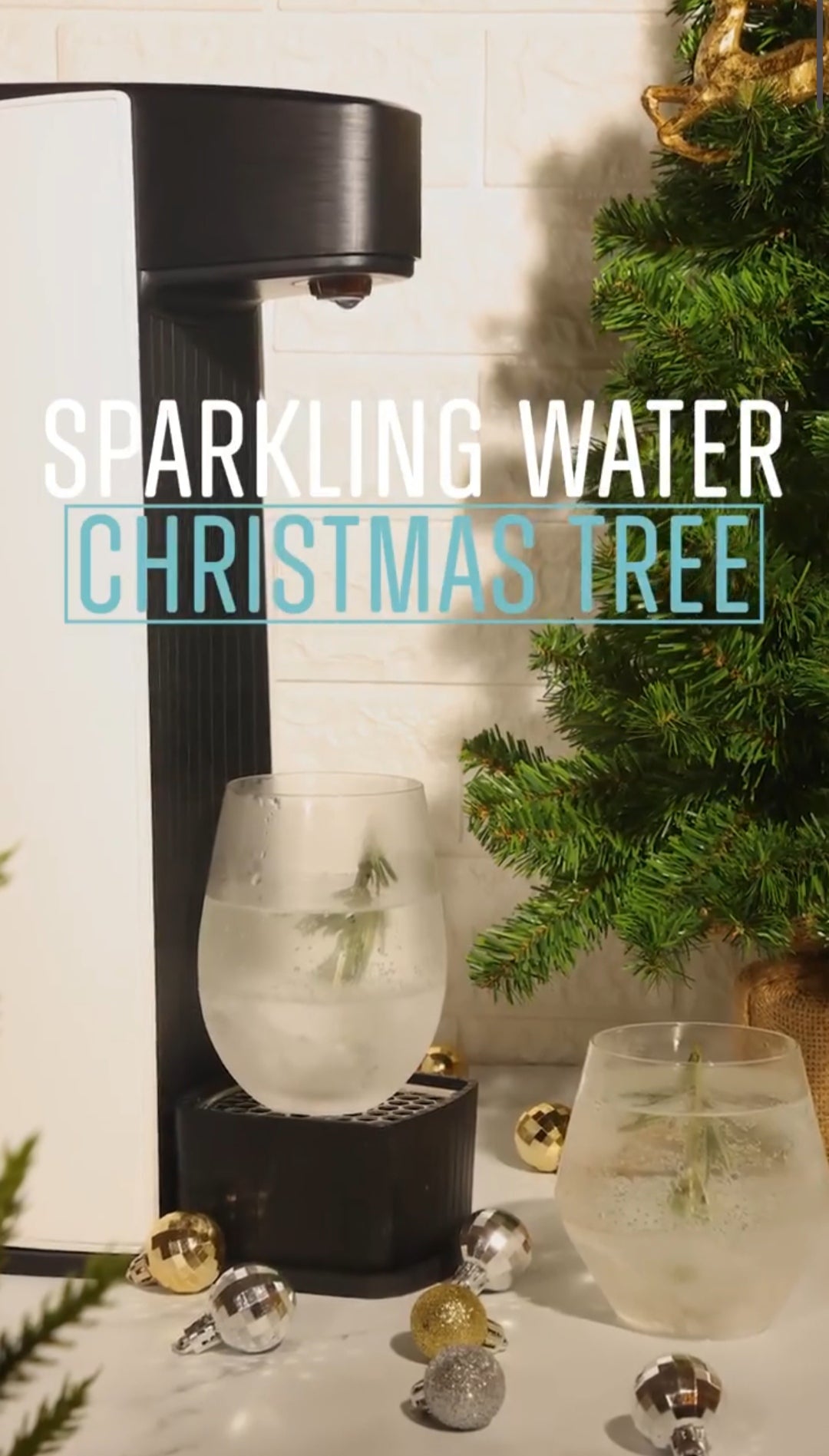 SPARKLING WATER CHRISTMAS TREE⁠