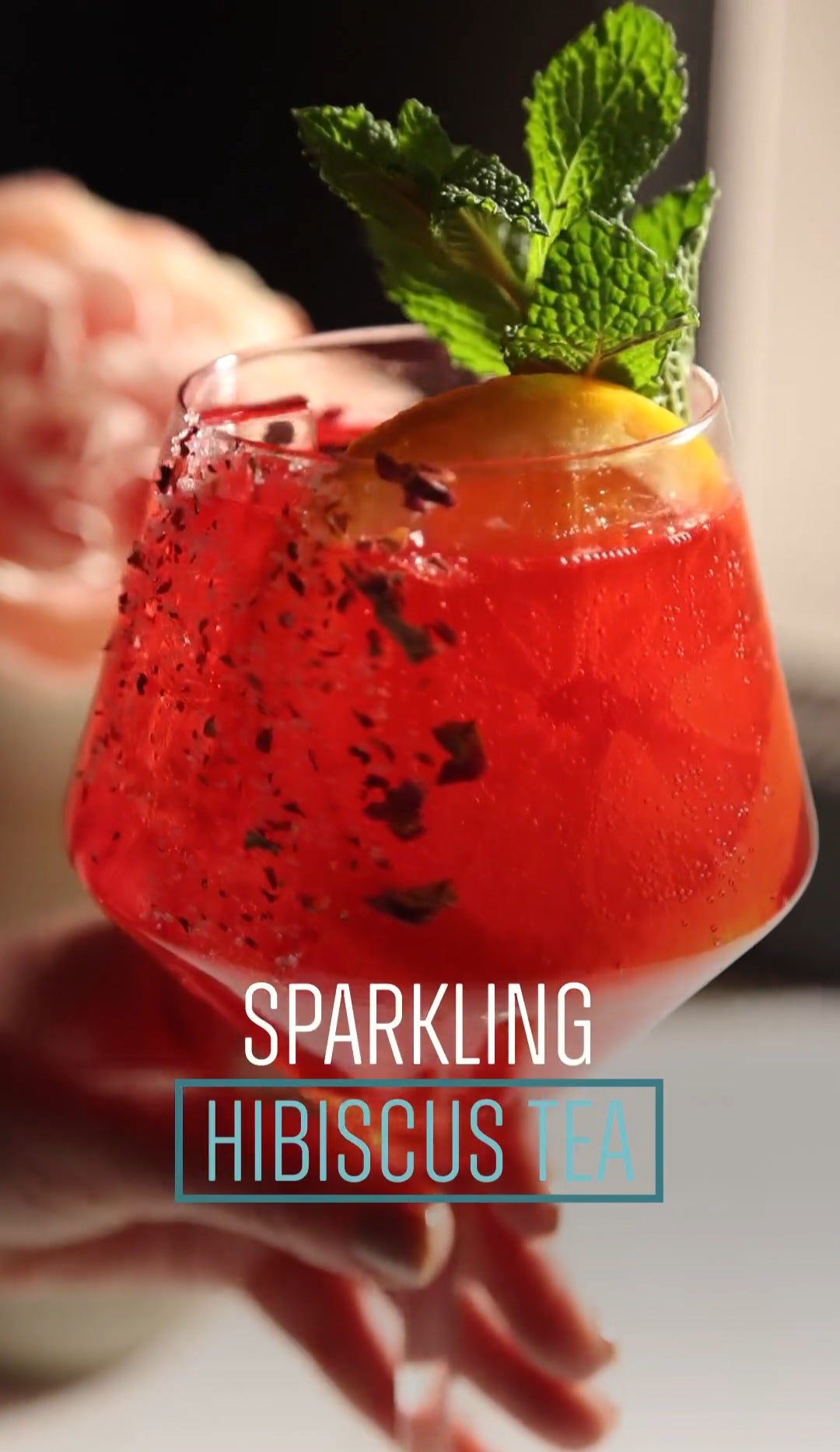 You must try this sparkling Hibiscus tea with Carbon8⁠